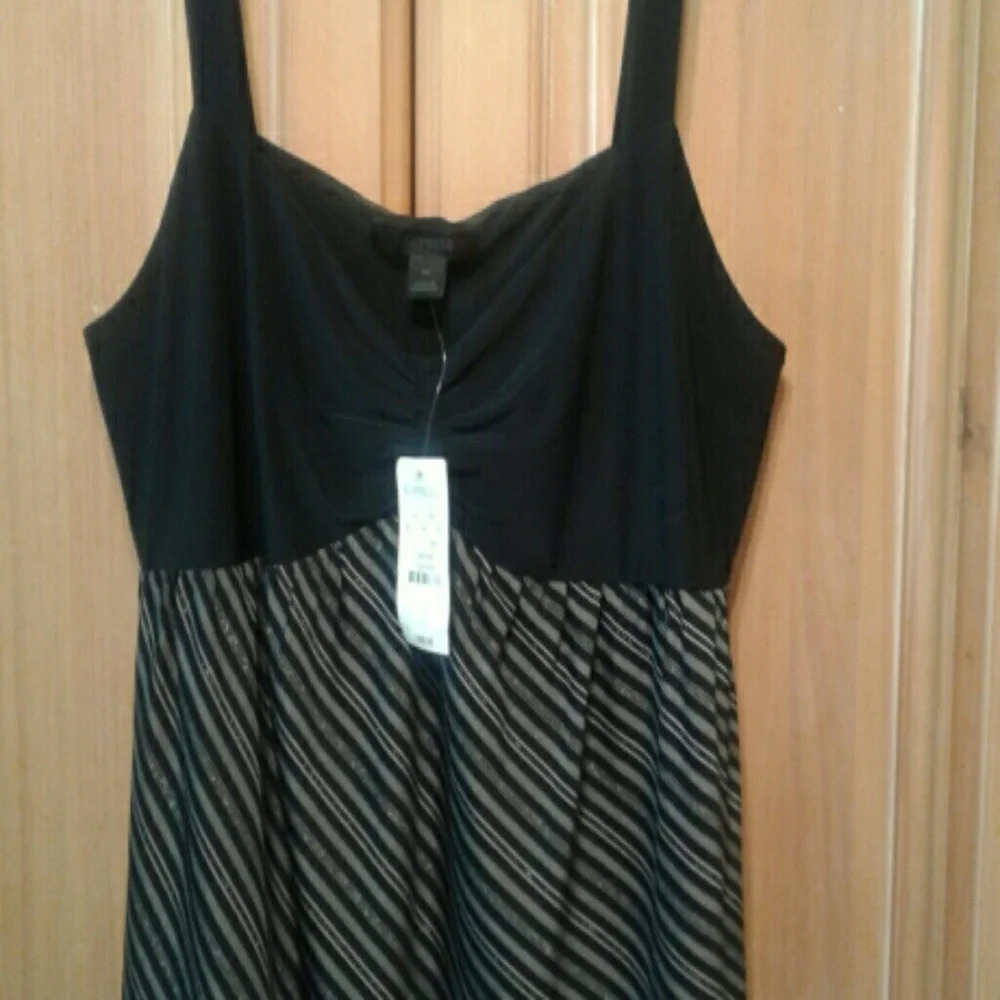 Dress Express - Picture 3 of 5